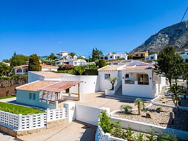 Property to buy Villa Denia